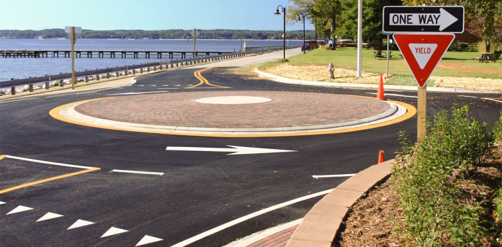 Wallace Montgomery: Solomons Island Roundabout